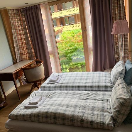 An Apartment In A Modern Swiss Chalet 伊瑟尔特瓦尔德 外观 照片